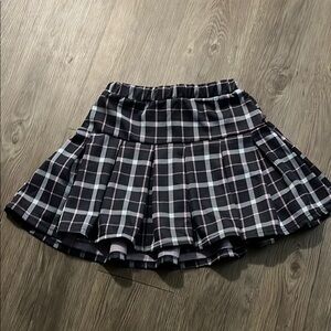 Plaid A-Line Skirt - Black and White